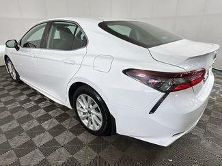 Used 2024 Toyota Camry SE FWD video 4