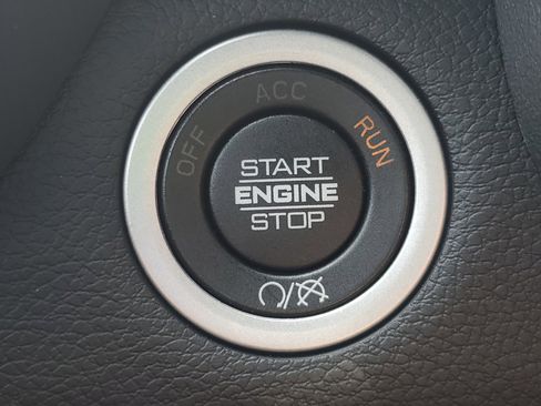 Used 2024 RAM 2500 Big Horn w/ Safety Group image 20