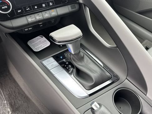New 2026 Hyundai Elantra Sport FWD image 33
