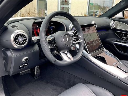 Certified 2022 Mercedes-Benz SL 55 AMG 4MATIC image 13