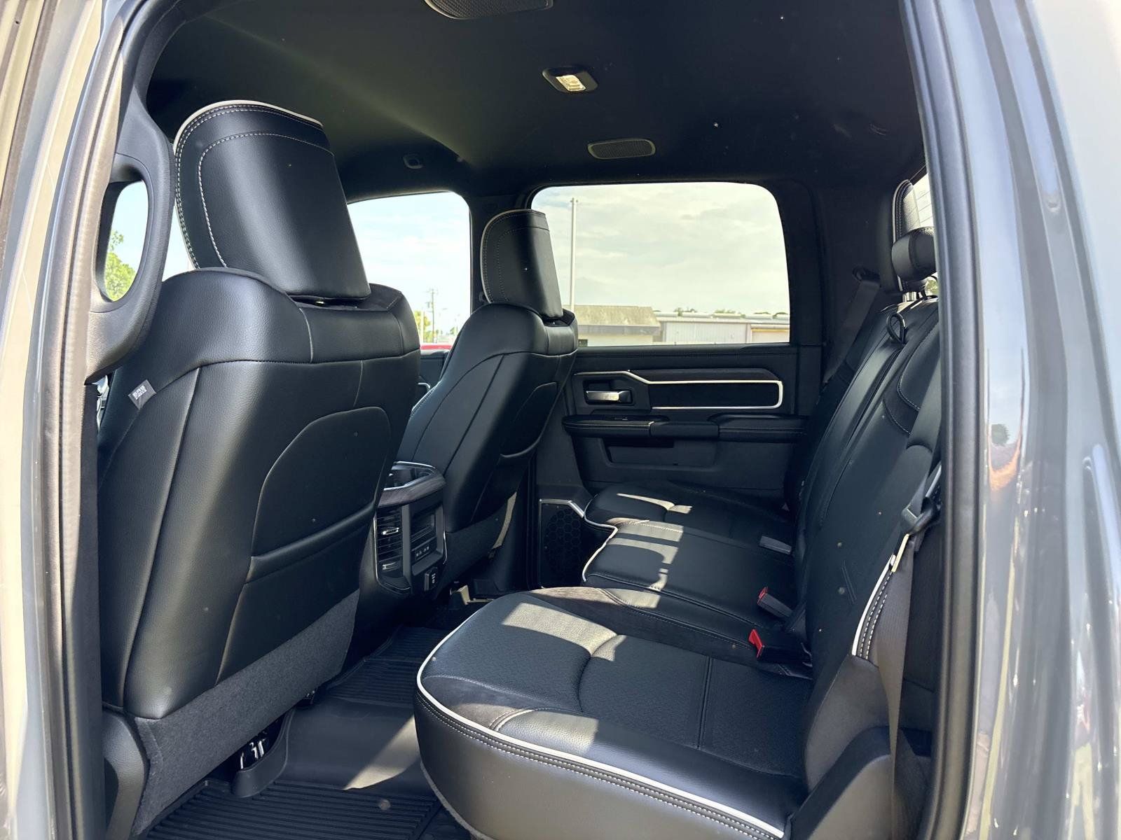 New 2026 RAM 2500 Laramie w/ Night Edition AWD/4WD image 16