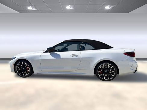 Used 2025 BMW M440i M440i w/ Premium Package image 2