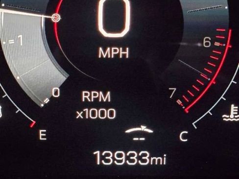 Used 2024 GMC Acadia Denali w/ Super Cruise Package image 28