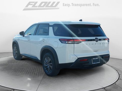 New 2025 Nissan Pathfinder S image 5