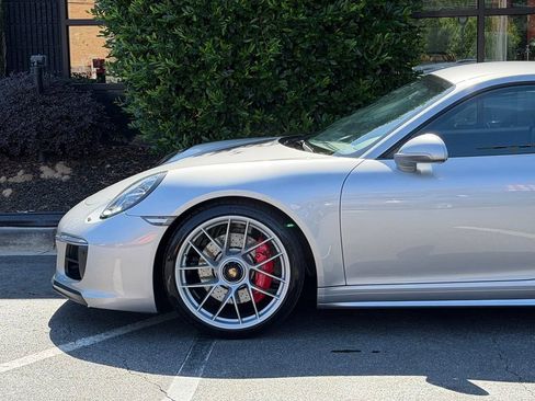 Used 2018 Porsche 911 Carrera GTS RWD image 10