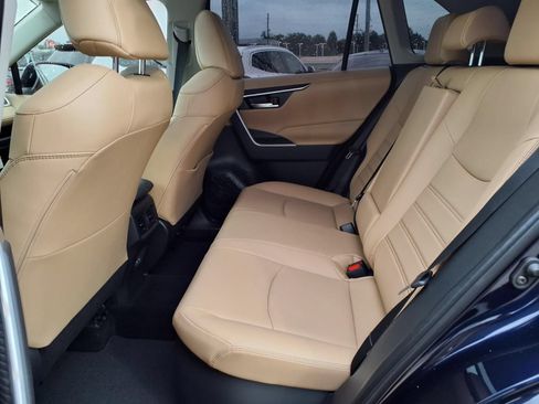 Certified 2024 Toyota RAV4 XLE Premium AWD/4WD image 20