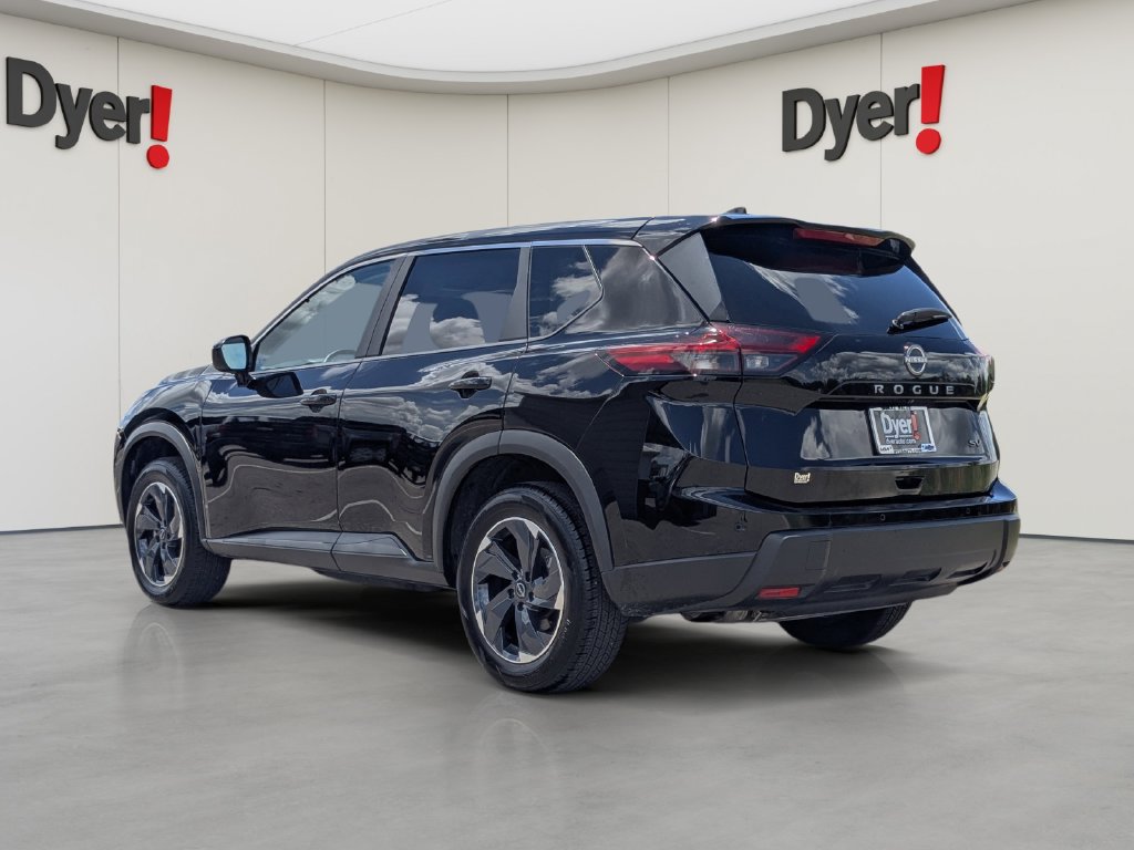 Used 2024 Nissan Rogue SV FWD image 5