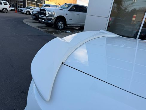 Used 2016 Dodge Charger SRT w/ Harman/Kardon Audio Group image 11