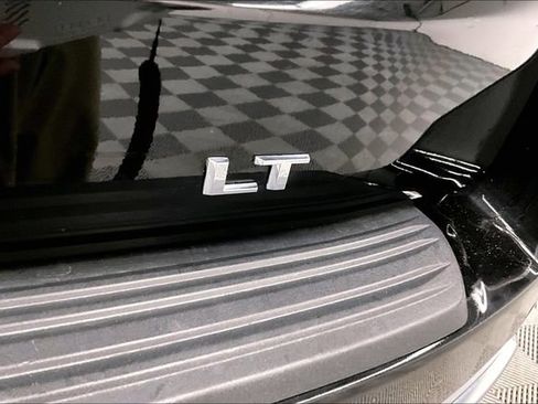 Used 2023 Chevrolet Tahoe LT AWD/4WD image 9