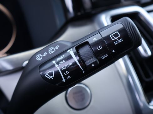 Used 2023 Kia Sorento SX Prestige AWD/4WD image 36