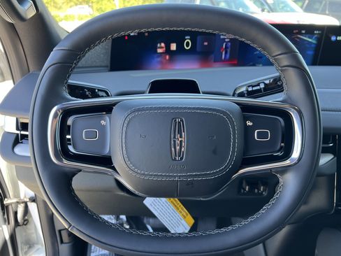 New 2025 Lincoln Navigator Reserve w/ Jet Appearance Package image 16