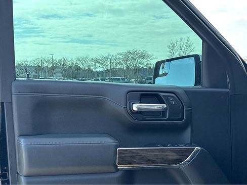 Used 2019 Chevrolet Silverado 1500 LT w/ All-Star Edition image 9