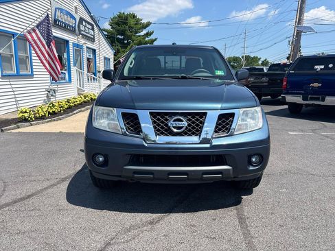 Used 2014 Nissan Frontier SV w/ SV Value Truck Package AWD/4WD image 10