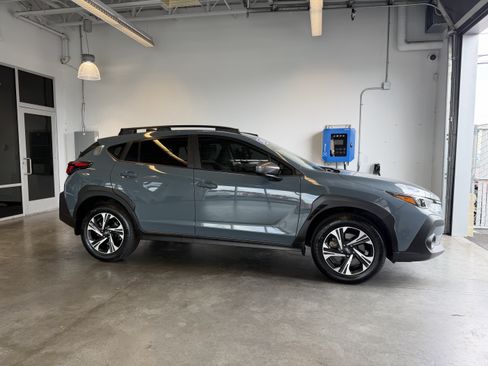 Used 2024 Subaru Crosstrek 2.0i Premium AWD/4WD image 1
