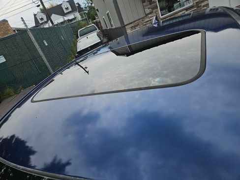 Used 2017 Honda HR-V EX image 11