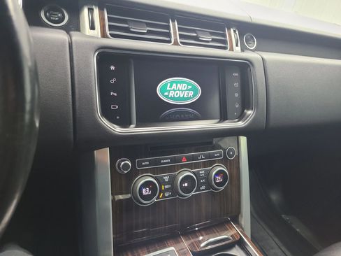 Used 2016 Land Rover Range Rover image 26