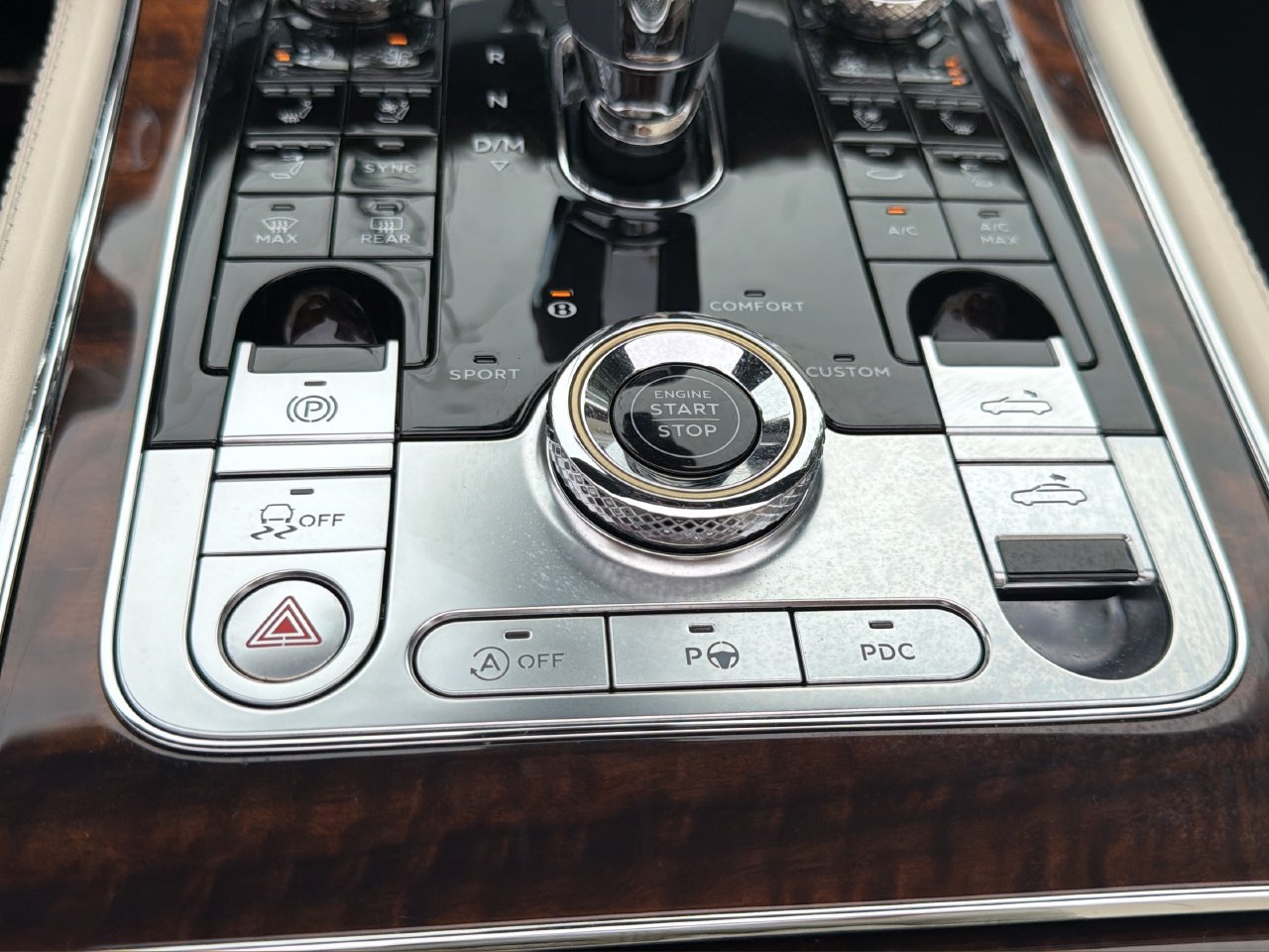 Certified 2022 Bentley Continental GT AWD/4WD image 30