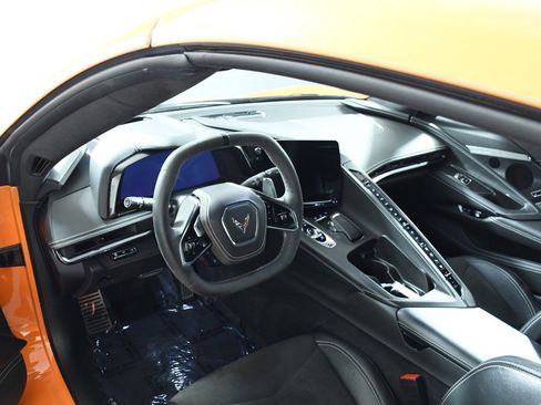 Used 2023 Chevrolet Corvette Stingray Premium Cpe w/ Z51 Performance Package image 12