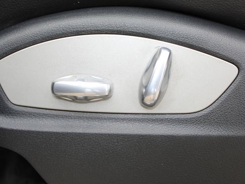 Used 2016 Porsche Cayenne AWD/4WD image 12