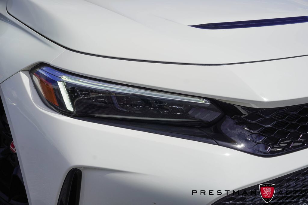 Used 2025 Honda Civic Type R image 16