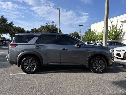 Used 2024 Nissan Pathfinder SV w/ Black Appearance Package FWD image 2