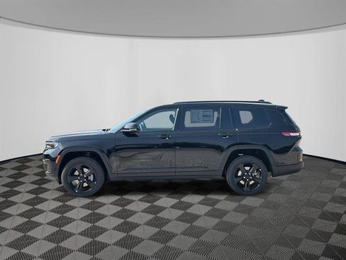 New 2025 Jeep Grand Cherokee L Altitude image 2