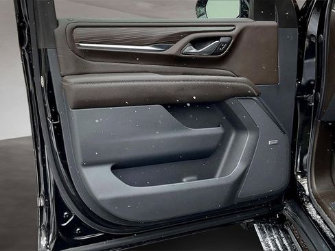 Used 2021 GMC Yukon Denali image 20