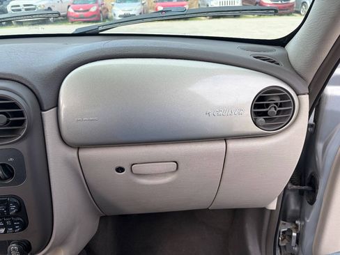 Used 2002 Chrysler PT Cruiser Touring FWD image 17