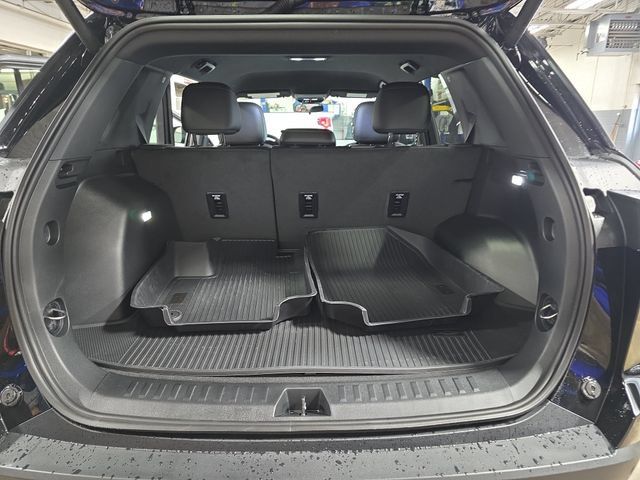 New 2027 Chevrolet Equinox RS w/ Convenience Package III AWD/4WD image 13