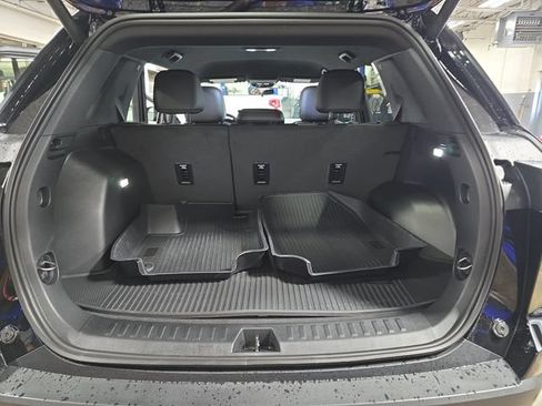 New 2027 Chevrolet Equinox RS w/ Convenience Package III AWD/4WD image 13