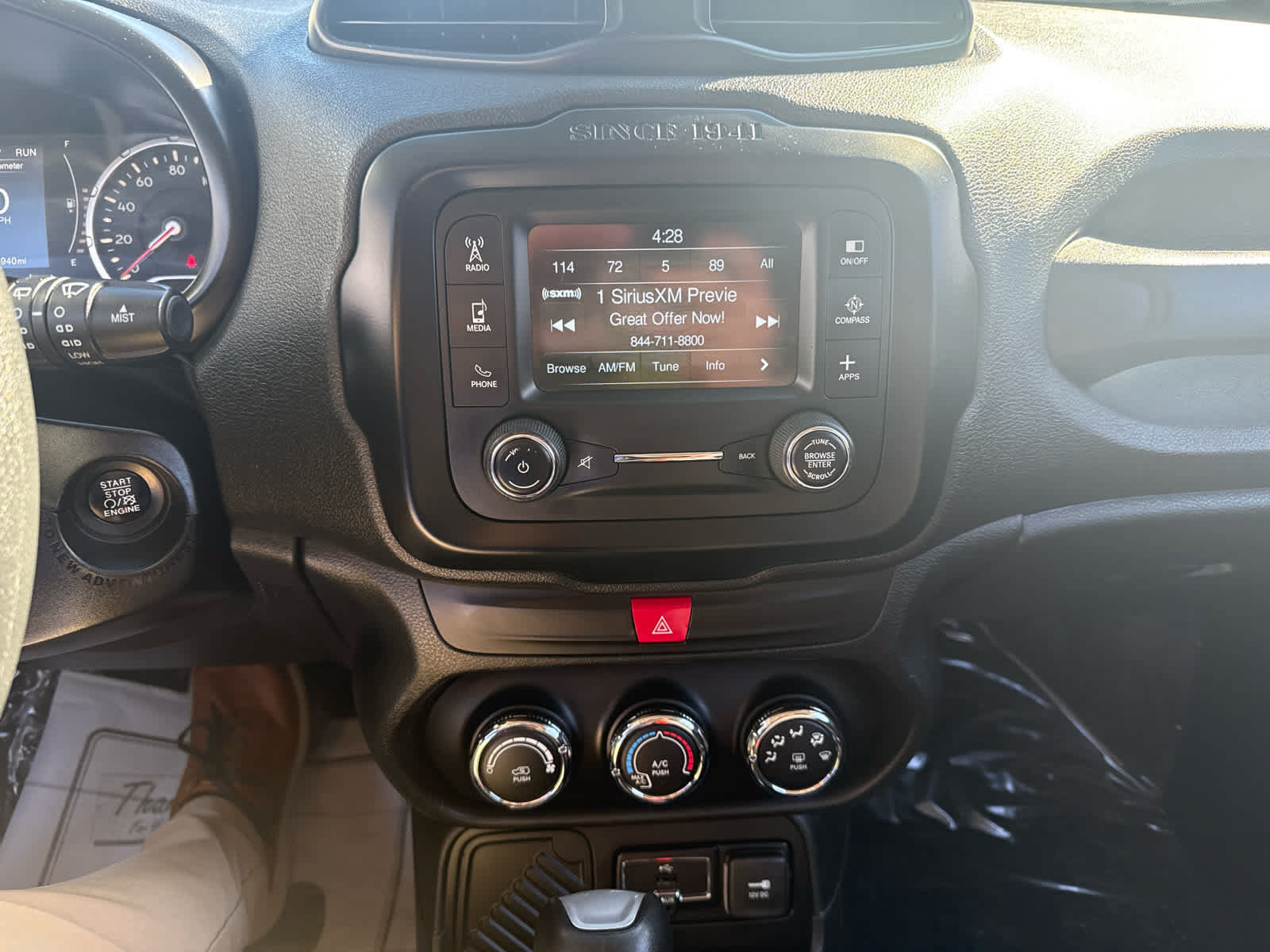 Used 2016 Jeep Renegade Sport w/ Power & Air Group FWD image 20