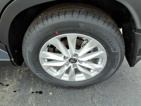 New 2026 Toyota Corolla Cross LE image 7