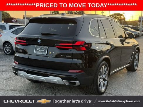 Used 2024 BMW X5 xDrive50e w/ Parking Assistance Package AWD/4WD image 6
