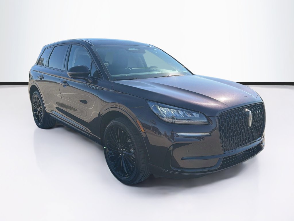 Used 2023 Lincoln Corsair AWD w/ Equipment Group 101A image 3