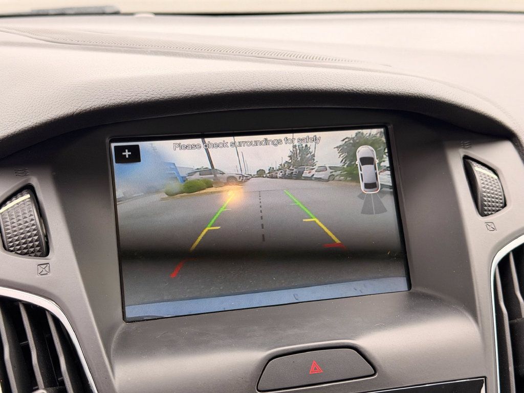 Used 2018 Ford Focus SEL FWD image 24