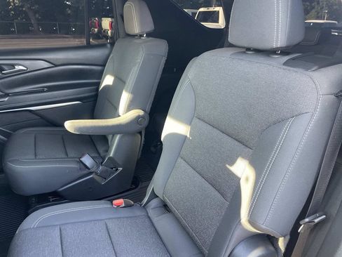 Used 2026 Chevrolet Traverse LT w/ Driver Confidence Package FWD image 14
