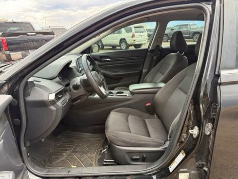 Used 2020 Nissan Altima 2.5 S FWD image 16