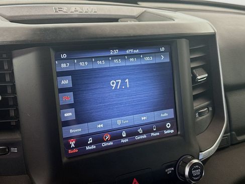 Used 2021 RAM 1500 Big Horn AWD/4WD image 14