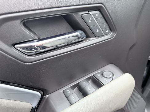 Used 2024 Chevrolet Colorado ZR2 w/ ZR2 Convenience Package III image 17