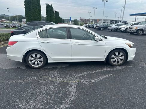 Used 2010 Honda Accord EX-L image 2