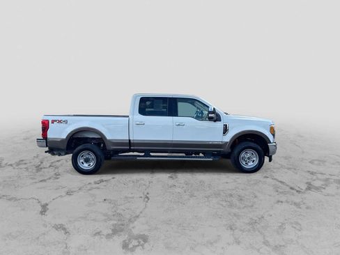 Used 2017 Ford F350 Lariat w/ Lariat Ultimate Package AWD/4WD image 9