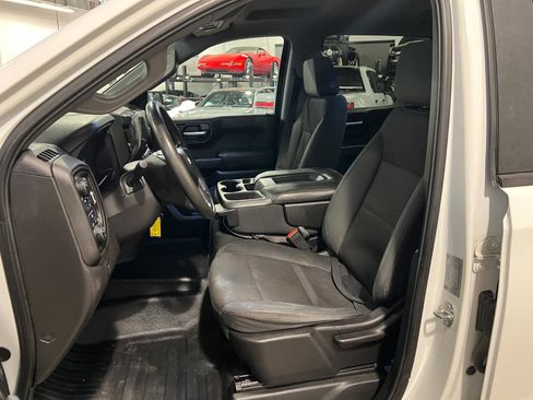 Used 2019 Chevrolet Silverado 1500 W/T w/ WT Convenience Package image 9