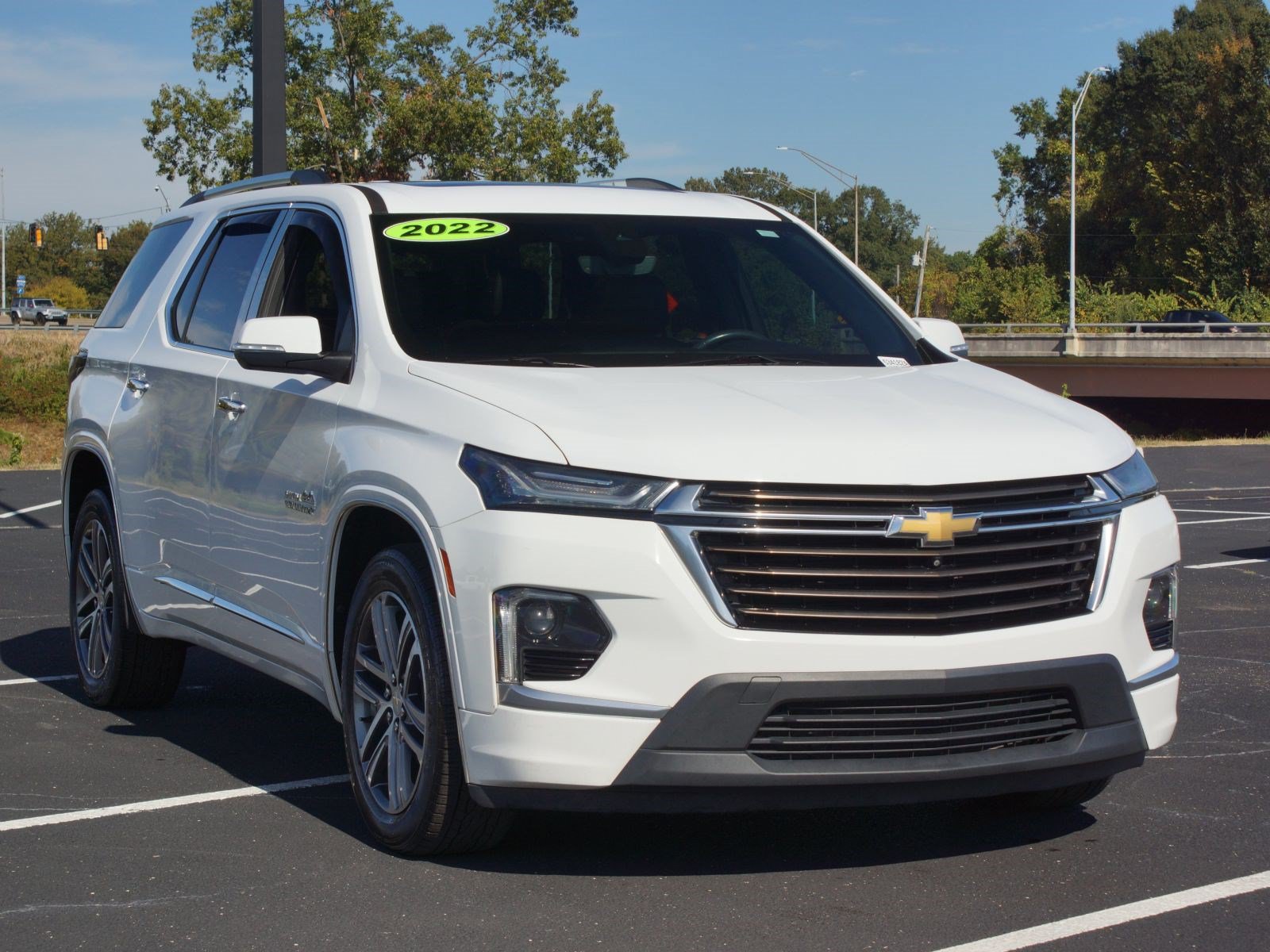 Used 2022 Chevrolet Traverse High Country FWD image 17