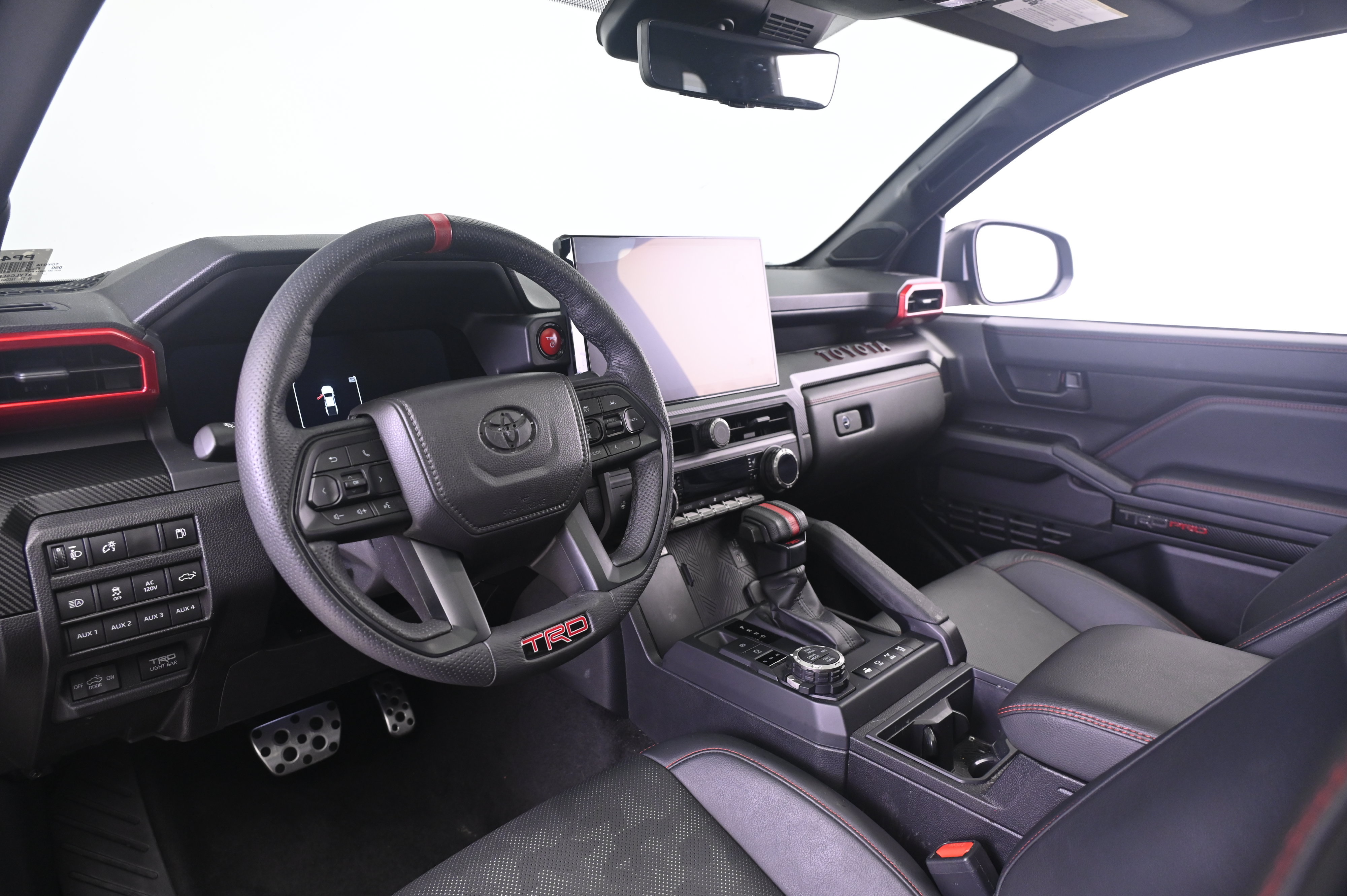 Used 2025 Toyota Tacoma TRD Pro AWD/4WD image 4