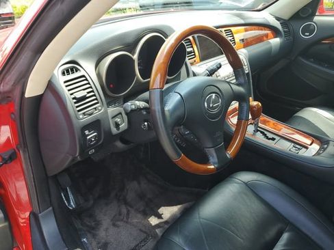 Used 2005 Lexus SC 430 Convertible RWD image 16