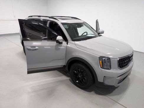 Used 2023 Kia Telluride SX Prestige X-Pro AWD/4WD image 16