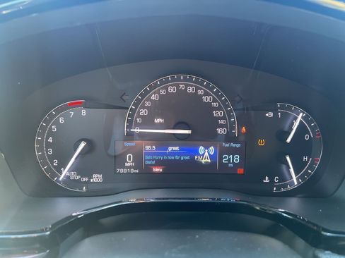 Used 2017 Cadillac XT5 Luxury w/ Driver Awareness Package image 10