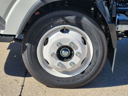 New 2024 Chevrolet Low Cab Forward RWD image 15