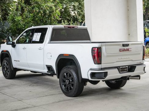 Used 2026 GMC Sierra 2500 AT4 AWD/4WD image 4
