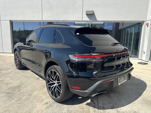 Used 2023 Porsche Macan AWD/4WD image 5